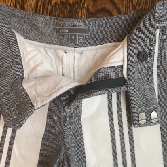 Vince Striped Shorts - Picture 6 of 8